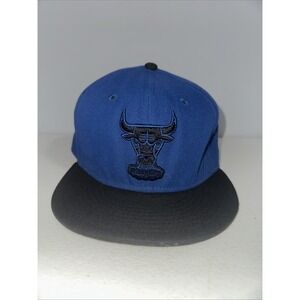 Chicago Bulls 6X Championship Basketball NBA Snapback Hat Black & Blue M-L